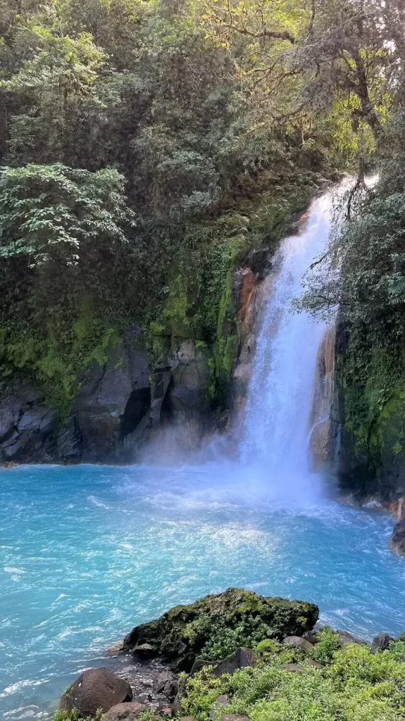 Close up photo of the waterfall at Rio Celeste Costa Rica