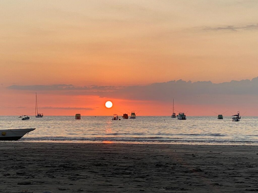 Playa Cambute Sámara Costa Rica