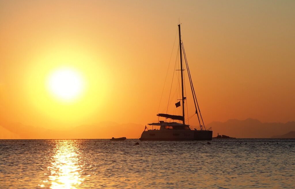 Sunset Catamaran Cruise on the Pacific in Costa Rica